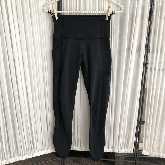 175.♎️Lululemon seek the heat crop - Picture 4 of 9